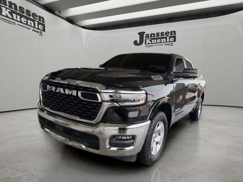 Used 2025 RAM 1500 Big Horn RWD image 4