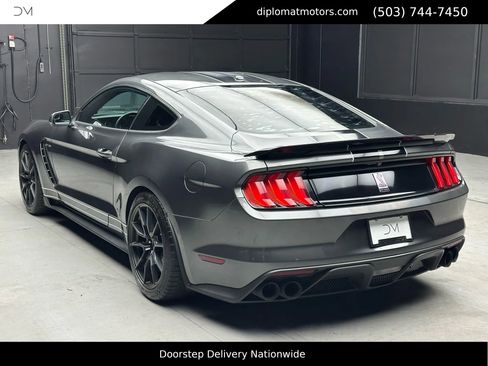 Used 2016 Ford Mustang Shelby GT350 w/ Technology Package image 6