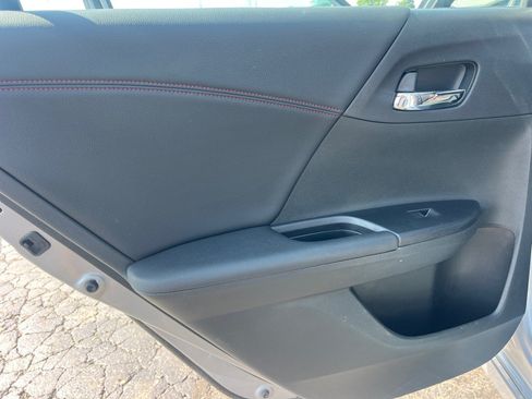 Used 2017 Honda Accord Sport Special Edition image 13