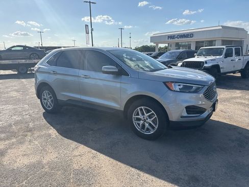 Used 2024 Ford Edge SEL image 19