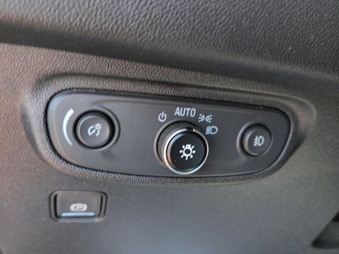 Used 2018 GMC Terrain Denali w/ Driver Alert Package II AWD/4WD image 18