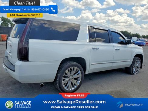 Used 2017 Chevrolet Suburban LT w/ LT Signature Package AWD/4WD image 4