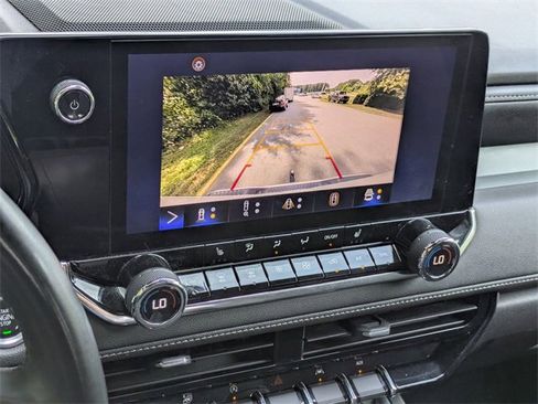 Used 2023 Chevrolet Colorado LT w/ LT Convenience Package II image 18