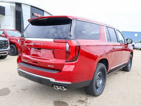 New 2026 GMC Yukon XL Denali w/ Denali Reserve Package AWD/4WD image 3