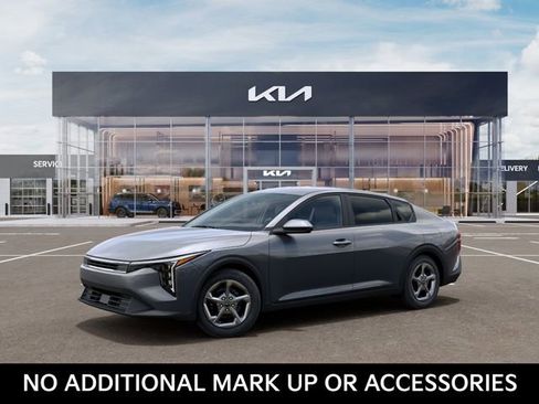 New 2026 Kia K4 FWD image 3