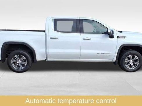 Used 2025 GMC Sierra 1500 SLT image 15
