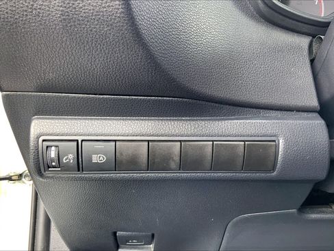 Used 2024 Toyota Corolla LE FWD image 33