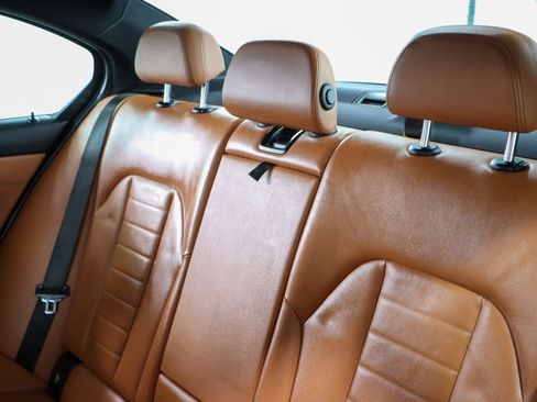 Used 2021 BMW 330i Sedan image 25