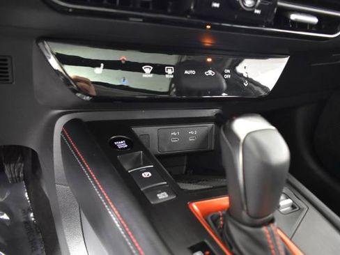 Certified 2025 Nissan Kicks SR w/ SR Premium Package image 18