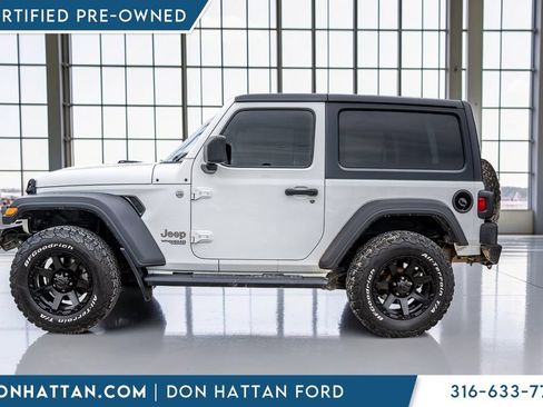 Used 2020 Jeep Wrangler Sport AWD/4WD image 2