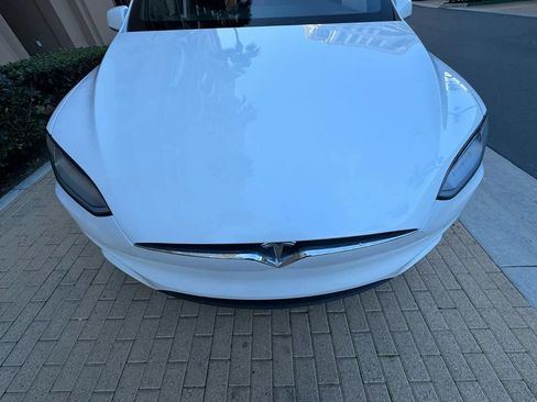 Used 2018 Tesla Model X 75D AWD/4WD image 28