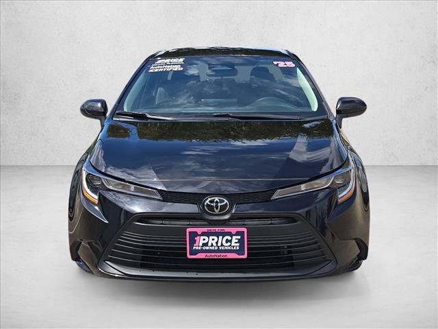 Used 2025 Toyota Corolla LE FWD image 2