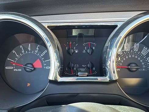 Used 2009 Ford Mustang GT Premium RWD image 15
