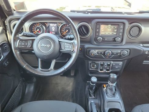 Used 2019 Jeep Wrangler Unlimited Sport S AWD/4WD image 26