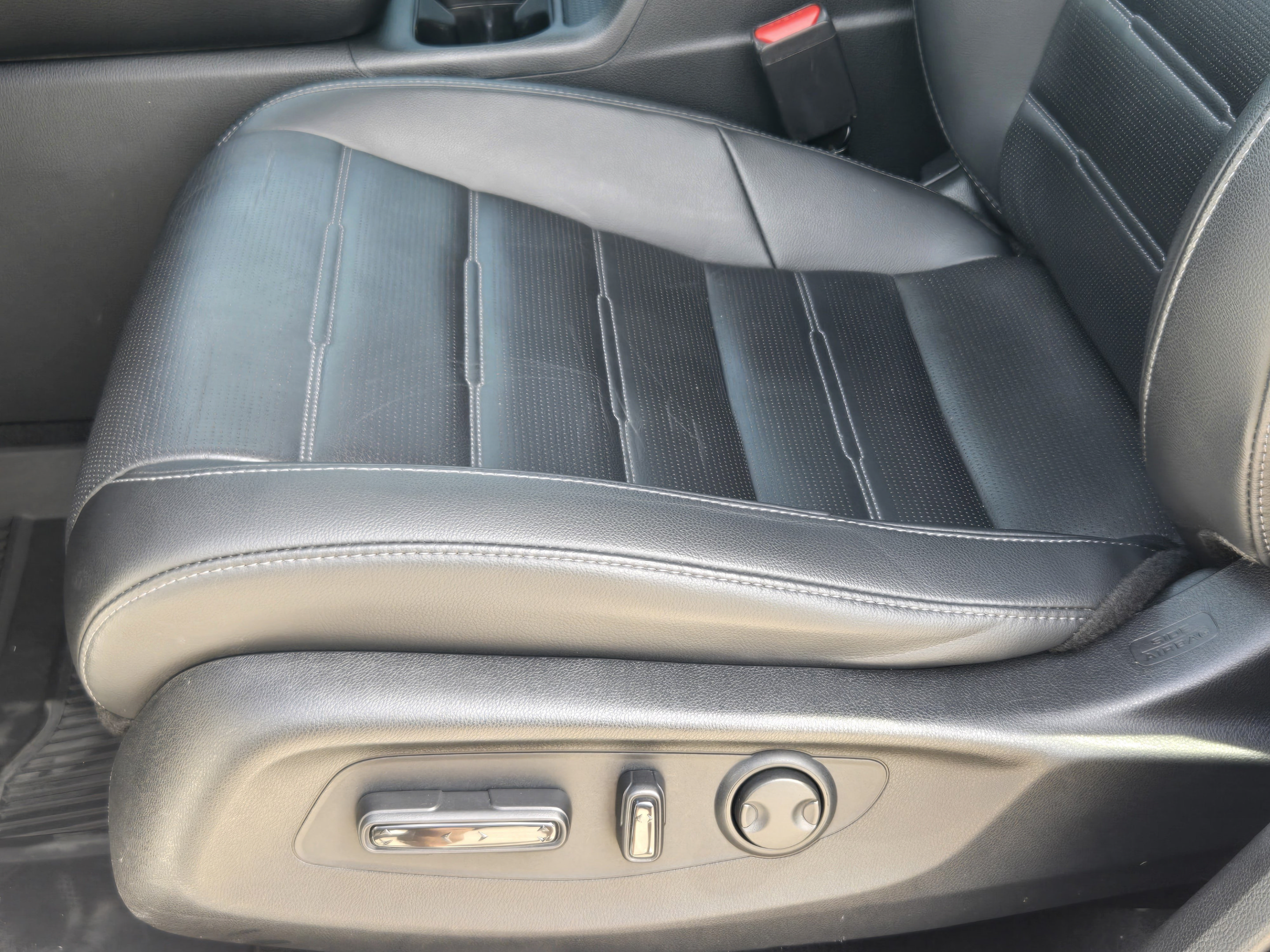 Used 2023 Honda CR-V EX-L image 21