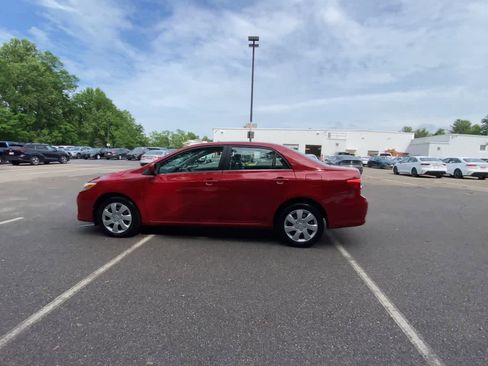 Used 2013 Toyota Corolla LE FWD image 6