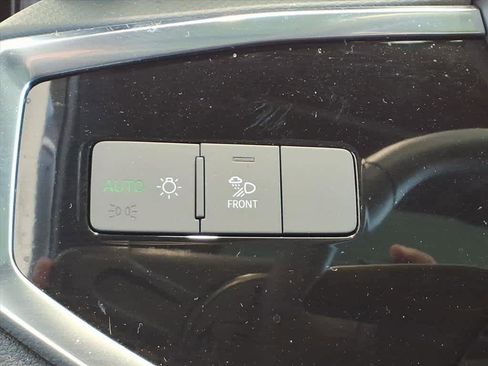 Used 2025 Audi Q3 2.0T Premium Plus w/ Premium Plus Package image 11