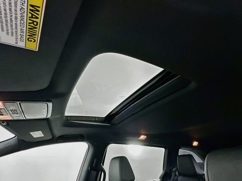 Used 2025 Honda Odyssey Sport-L image 25