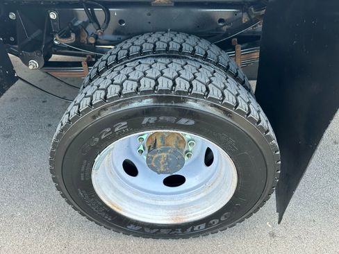 Used 2017 Ford F550 4x4 Crew Cab Super Duty image 29