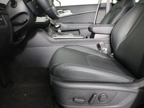 New 2026 Kia Sportage SX FWD image 11