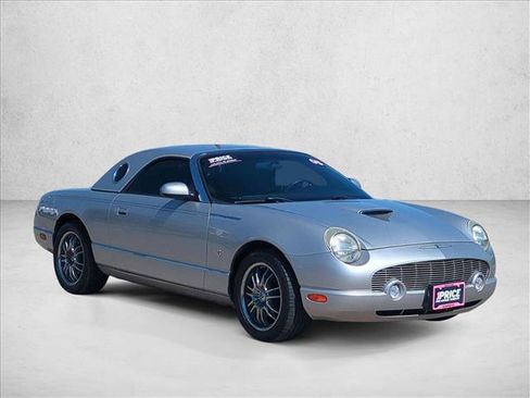 Used 2005 Ford Thunderbird RWD image 3