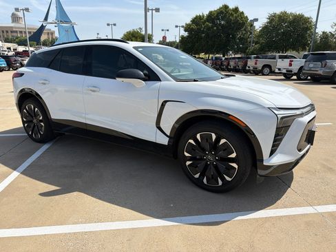 Used 2024 Chevrolet Blazer EV RS RWD image 6
