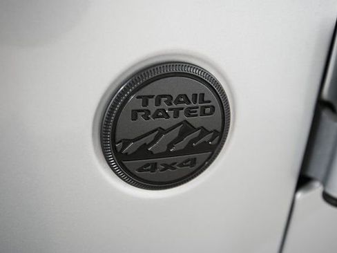 Used 2023 Jeep Wrangler Freedom Edition image 18