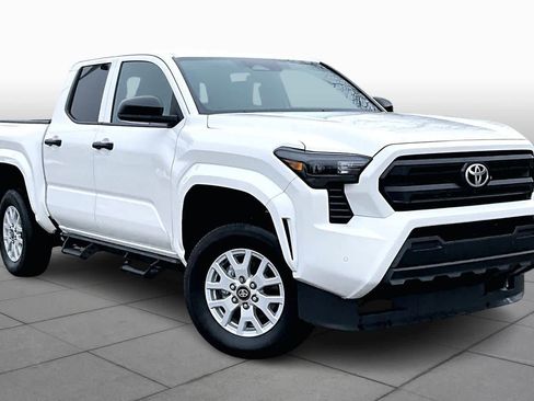 Used 2024 Toyota Tacoma SR w/ SR Upgrade Package image 3