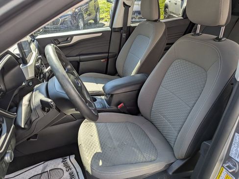 Used 2022 Ford Escape SE image 8