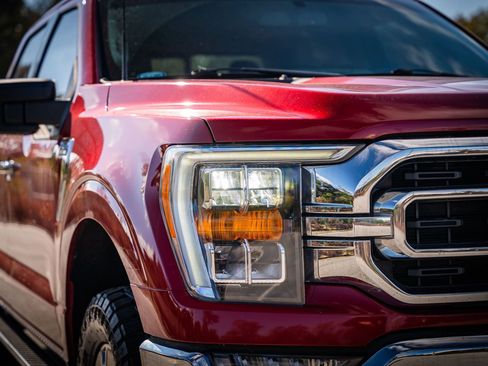 Used 2021 Ford F150 XLT w/ Equipment Group 302A High image 10