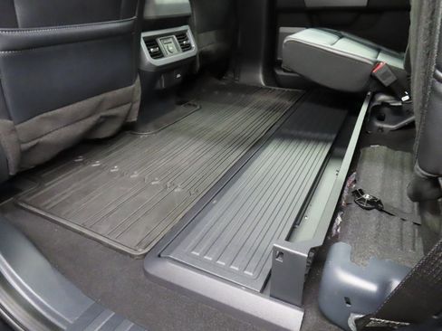 Used 2024 Ford F350 Lariat w/ Black Appearance Package image 73