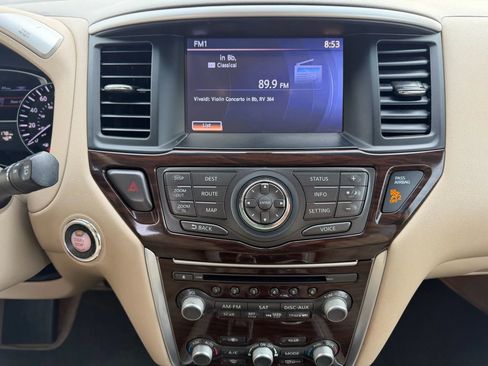 Used 2014 Nissan Pathfinder SL w/ SL Tech Package image 19