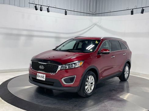 Used 2018 Kia Sorento AWD image 8