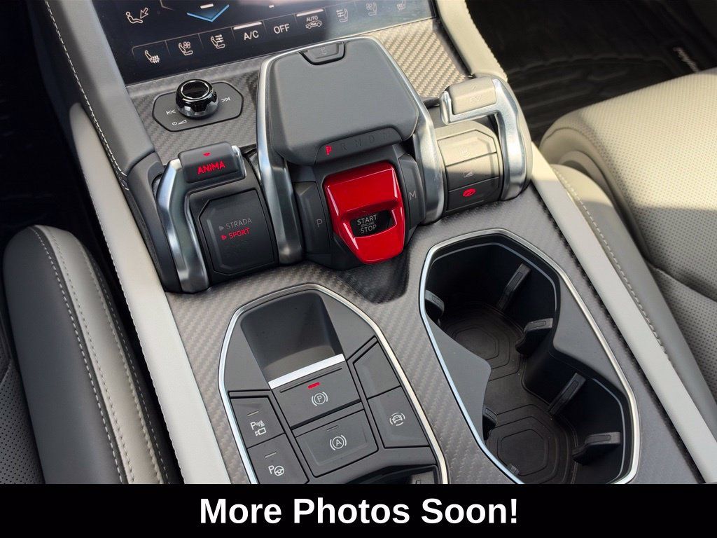 Used 2025 Lamborghini Urus SE AWD/4WD image 29