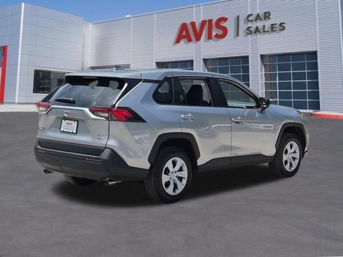 Used 2025 Toyota RAV4 LE AWD/4WD image 6