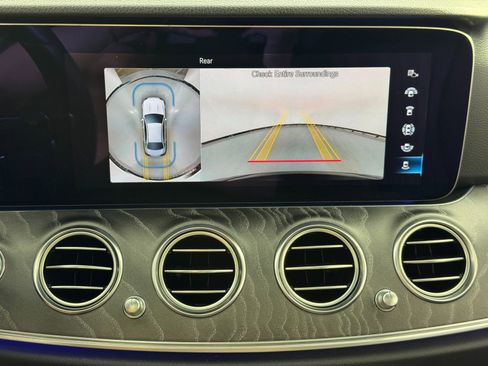 Used 2021 Mercedes-Benz E 350 Sedan w/ Premium Package image 32