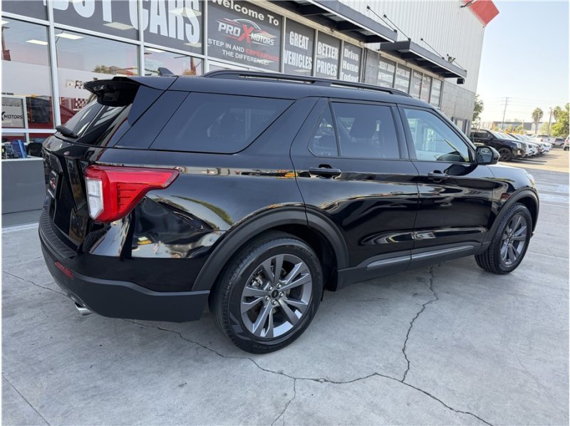 Used 2023 Ford Explorer XLT w/ Equipment Group 202A RWD image 66