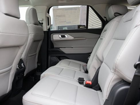 New 2026 Ford Explorer Active w/ Active Comfort Package AWD/4WD image 20