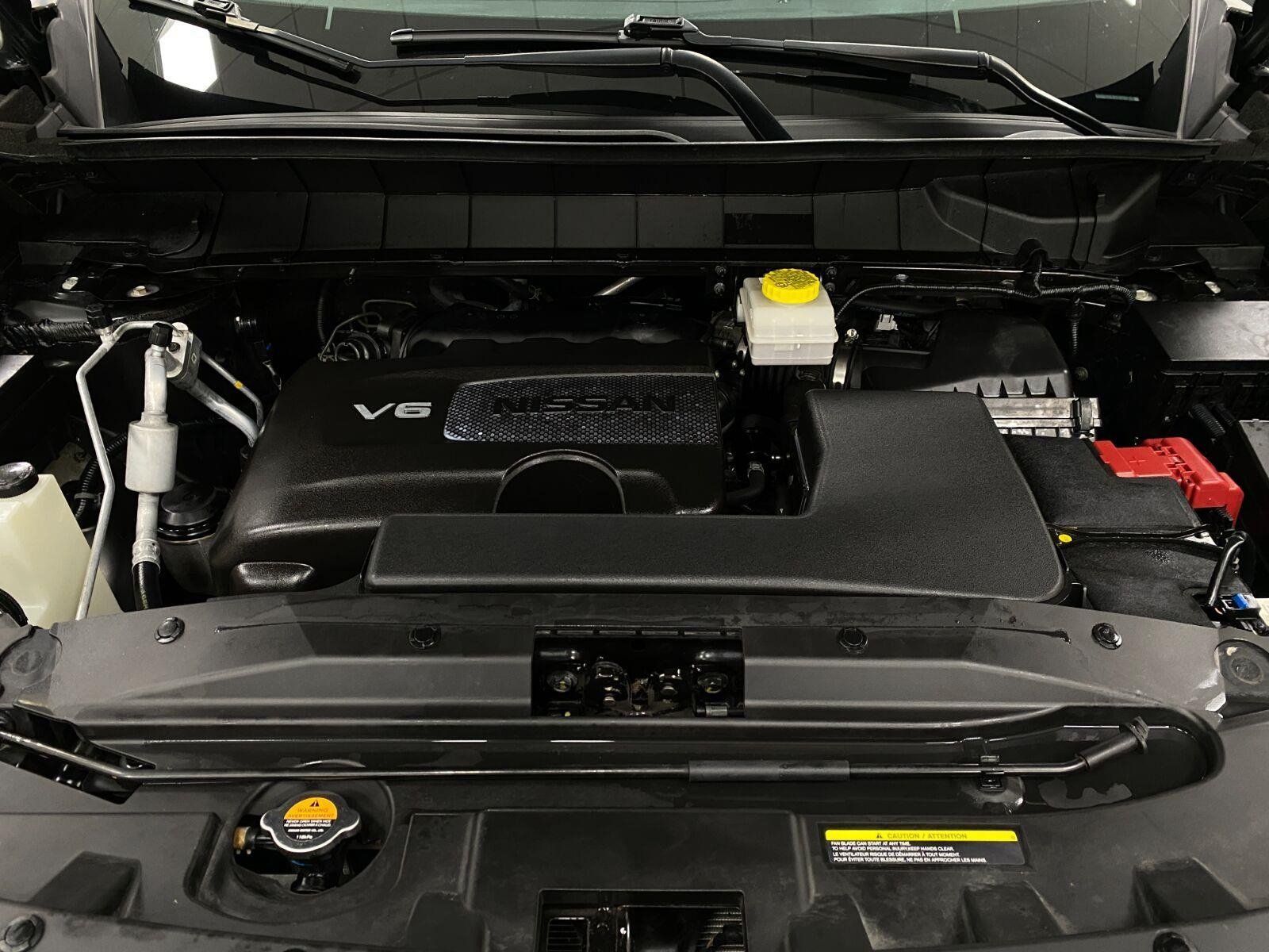 Used 2022 Nissan Pathfinder S AWD/4WD image 11