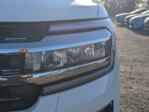 Used 2024 Ford Expedition Limited AWD/4WD image 9