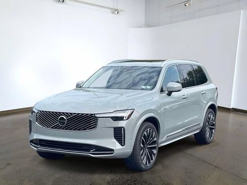Used 2026 Volvo XC90 B6 Plus w/ Protection Package Premier AWD/4WD image 1