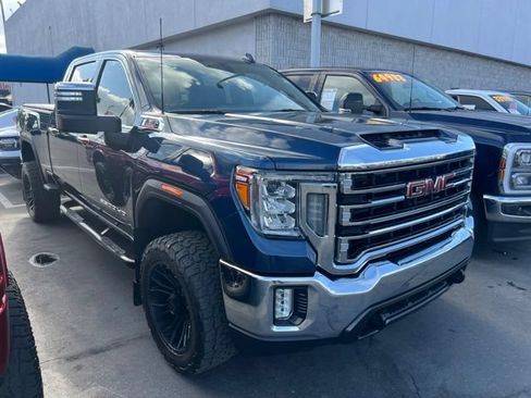 Used 2023 GMC Sierra 2500 SLT AWD/4WD image 4