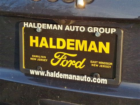 Used 2015 Jeep Grand Cherokee Limited image 11