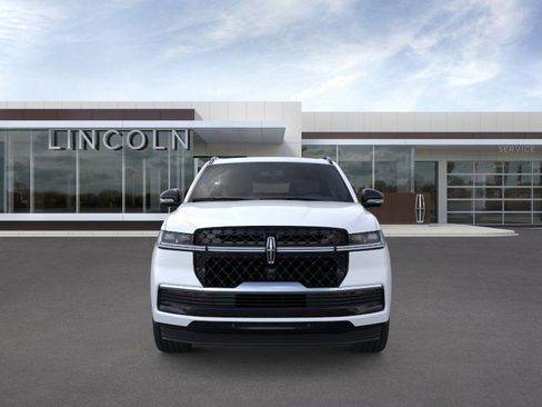 New 2026 Lincoln Navigator L Reserve w/ Jet Appearance Package image 6