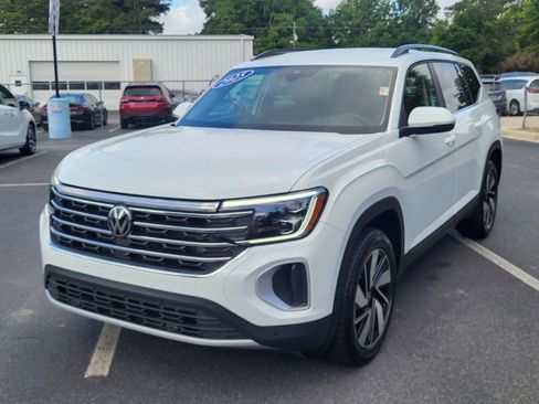 Used 2025 Volkswagen Atlas SE FWD image 7