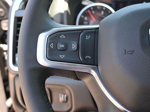 New 2026 RAM 2500 Big Horn AWD/4WD image 21