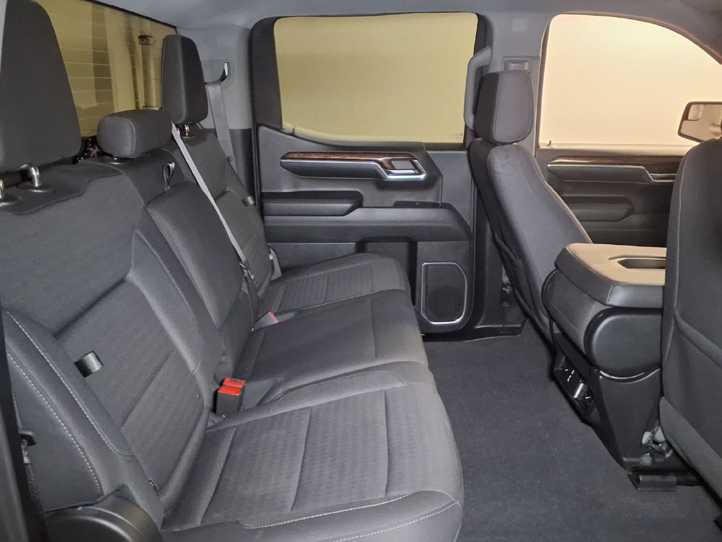 Used 2024 GMC Sierra 1500 Elevation w/ LPO, Elevation Black Package AWD/4WD image 21