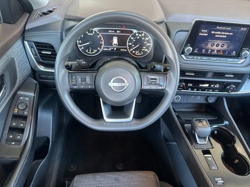 Used 2023 Nissan Rogue SV FWD image 16