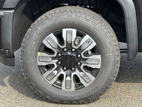 New 2026 GMC Sierra 2500 Denali w/ Denali Reserve Package image 32