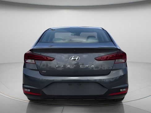 Used 2020 Hyundai Elantra SE FWD image 10